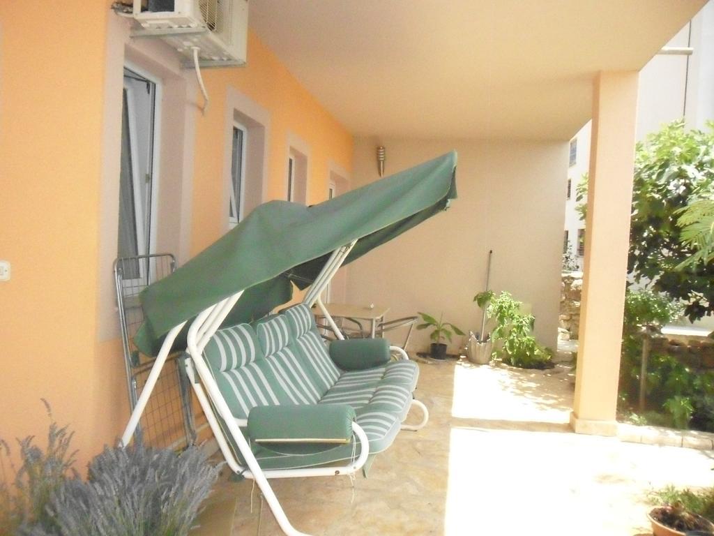 Apartments Villa Marija Gornji Karin Zimmer foto